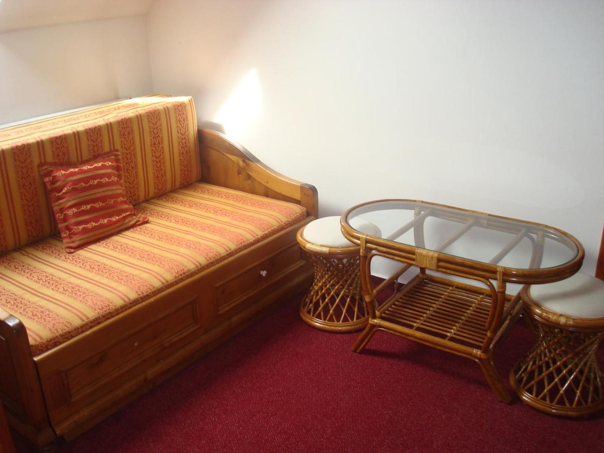 Sport Hotel Pomi Harrachov Dış mekan fotoğraf