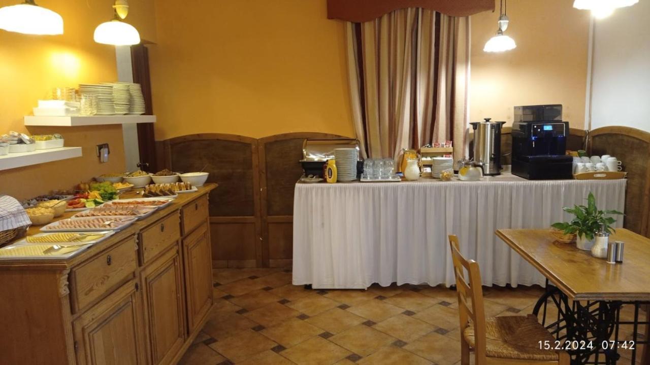 Sport Hotel Pomi Harrachov Dış mekan fotoğraf